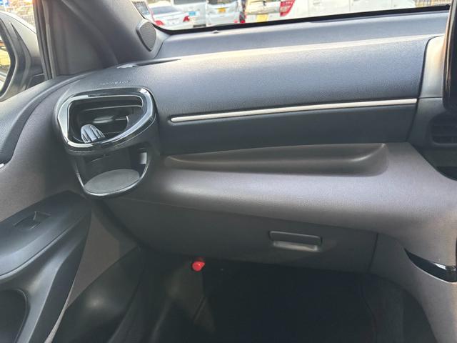 ヤリス Ｇ　新車保障継承／ワンオナ／ディスプレイオーディオナビ／Ｆモデリスタスポイラー／リアカメラ／セーフティーセンス／ビルトインＥＴＣ／ＧＲフロントバンパーガーニッシュ／ＬＥＤフォグ／外ＡＷ／スマートキー２個（20枚目）