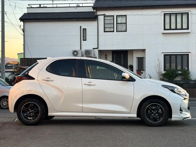 ヤリス Ｇ　新車保障継承／ワンオナ／ディスプレイオーディオナビ／Ｆモデリスタスポイラー／リアカメラ／セーフティーセンス／ビルトインＥＴＣ／ＧＲフロントバンパーガーニッシュ／ＬＥＤフォグ／外ＡＷ／スマートキー２個（31枚目）