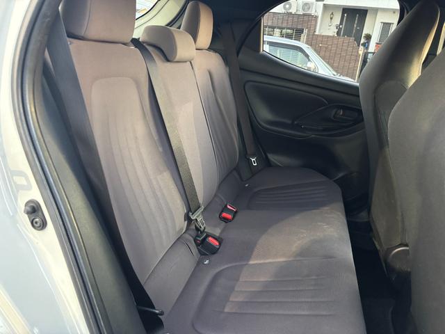 ヤリス Ｇ　新車保障継承／ワンオナ／ディスプレイオーディオナビ／Ｆモデリスタスポイラー／リアカメラ／セーフティーセンス／ビルトインＥＴＣ／ＧＲフロントバンパーガーニッシュ／ＬＥＤフォグ／外ＡＷ／スマートキー２個（43枚目）