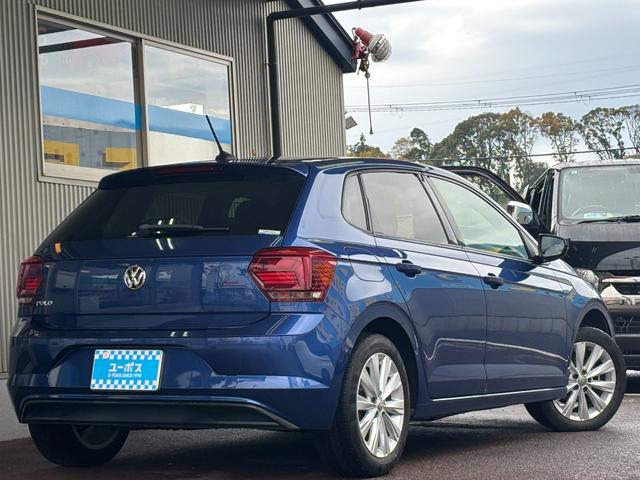 ポロ ＴＳＩハイライン　ＤｉｓｃｏｖｅｒＰｒｏパッケージ／メーカー８インチナビ／フルセグ／ＥＴＣ２．０／セーフティパッケージ／ＢＳＭ／プリクラッシュブレーキシステム／ＬＥＤヘッド／スマートキー２個（3枚目）