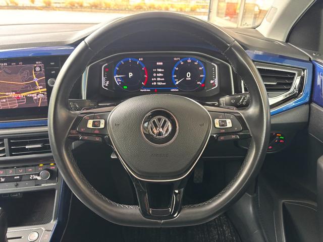 ポロ ＴＳＩハイライン　ＤｉｓｃｏｖｅｒＰｒｏパッケージ／メーカー８インチナビ／フルセグ／ＥＴＣ２．０／セーフティパッケージ／ＢＳＭ／プリクラッシュブレーキシステム／ＬＥＤヘッド／スマートキー２個（9枚目）