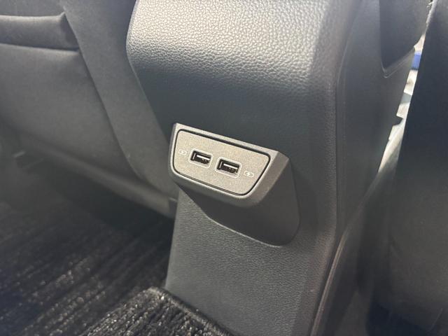 ポロ ＴＳＩハイライン　ＤｉｓｃｏｖｅｒＰｒｏパッケージ／メーカー８インチナビ／フルセグ／ＥＴＣ２．０／セーフティパッケージ／ＢＳＭ／プリクラッシュブレーキシステム／ＬＥＤヘッド／スマートキー２個（21枚目）