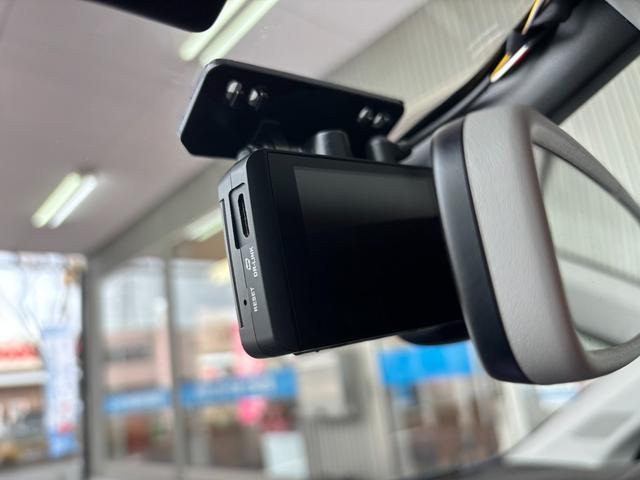 ポロ ＴＳＩハイライン　ＤｉｓｃｏｖｅｒＰｒｏパッケージ／メーカー８インチナビ／フルセグ／ＥＴＣ２．０／セーフティパッケージ／ＢＳＭ／プリクラッシュブレーキシステム／ＬＥＤヘッド／スマートキー２個（25枚目）