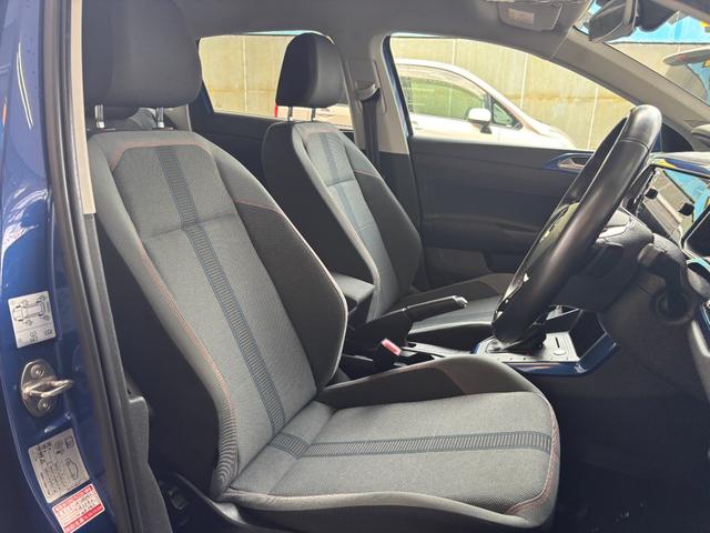 ポロ ＴＳＩハイライン　ＤｉｓｃｏｖｅｒＰｒｏパッケージ／メーカー８インチナビ／フルセグ／ＥＴＣ２．０／セーフティパッケージ／ＢＳＭ／プリクラッシュブレーキシステム／ＬＥＤヘッド／スマートキー２個（39枚目）