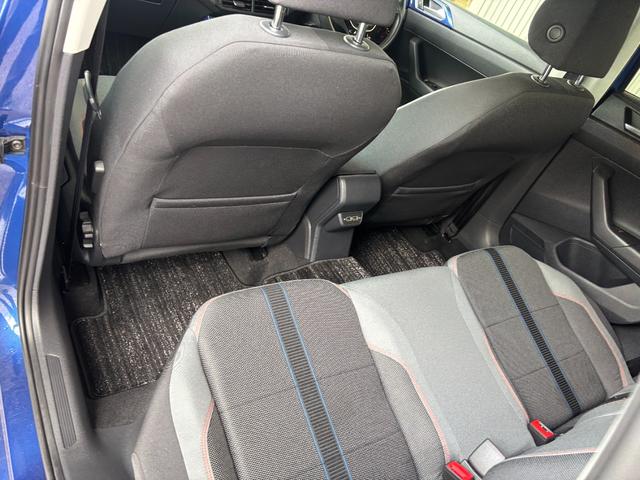 ポロ ＴＳＩハイライン　ＤｉｓｃｏｖｅｒＰｒｏパッケージ／メーカー８インチナビ／フルセグ／ＥＴＣ２．０／セーフティパッケージ／ＢＳＭ／プリクラッシュブレーキシステム／ＬＥＤヘッド／スマートキー２個（44枚目）