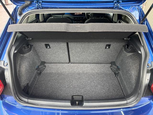 ポロ ＴＳＩハイライン　ＤｉｓｃｏｖｅｒＰｒｏパッケージ／メーカー８インチナビ／フルセグ／ＥＴＣ２．０／セーフティパッケージ／ＢＳＭ／プリクラッシュブレーキシステム／ＬＥＤヘッド／スマートキー２個（46枚目）