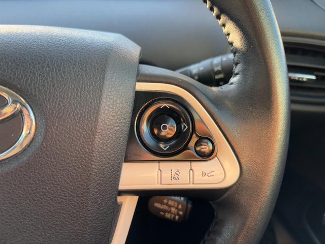 プリウス Ｓセーフティプラス　１年保証付（距離無制限）／ディーラー９インチナビ／セーフティーセンスＰ／クリアランスソナー／パーキングアシスト／フルセグ／ナビレディセット／ＬＥＤヘッドライト／クルコン／ビルトインＥＴＣ／スマートキー（11枚目）