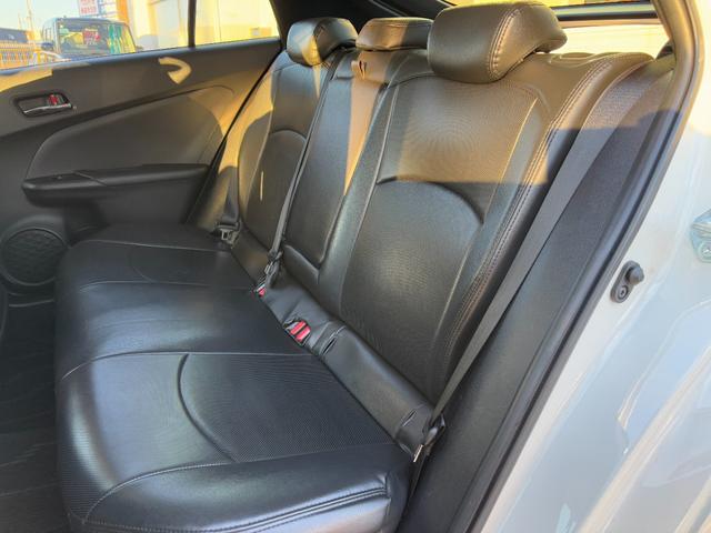 プリウス Ｓセーフティプラス　１年保証付（距離無制限）／ディーラー９インチナビ／セーフティーセンスＰ／クリアランスソナー／パーキングアシスト／フルセグ／ナビレディセット／ＬＥＤヘッドライト／クルコン／ビルトインＥＴＣ／スマートキー（42枚目）