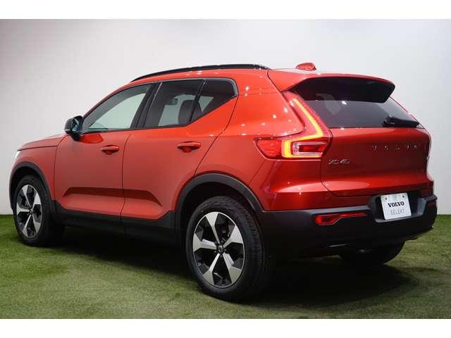 ＸＣ４０ アルティメット　Ｂ４　ＡＷＤ　ターボ車　アダプティブクルーズコントロール　衝突被害軽減ブレーキ　レーンキープアシスト　禁煙車　シートヒーター　サンルーフ　電動リアゲート　ボルボインテリセーフ（10枚目）