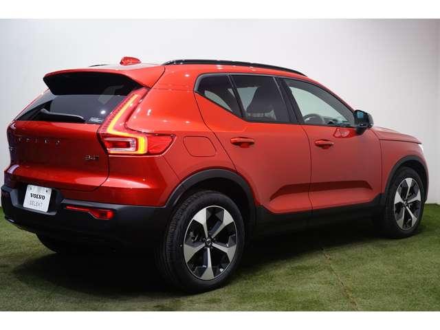 ＸＣ４０ アルティメット　Ｂ４　ＡＷＤ　ターボ車　アダプティブクルーズコントロール　衝突被害軽減ブレーキ　レーンキープアシスト　禁煙車　シートヒーター　サンルーフ　電動リアゲート　ボルボインテリセーフ（12枚目）