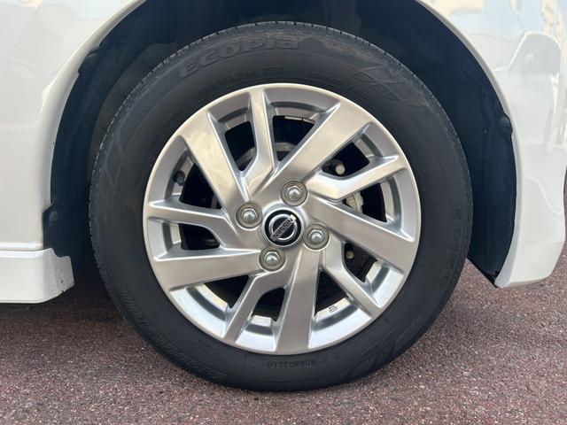 デイズ ハイウェイスター　Ｘ　１オーナー／禁煙車／９インチ日産オリジナルナビ（ＭＭ３２０Ｄ－Ｌ）／アラウンドビューモニター／フルセグＴＶ／ドラレコ／ＬＥＤヘッド／純１４ＡＷ／プッシュスタート／スマートキー２本（12枚目）