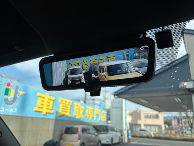 ハイエースバン スーパーＧＬ　ダークプライムＩＩ　ディーゼルターボ／アルパインフローティングナビ／フルセグＴＶ／パノラミックビューモニター／セーフティーセンス／両側パワスラ／デジタルインナーミラー／ベッドキット／ハーフレザーシート／スマートキー２本（10枚目）