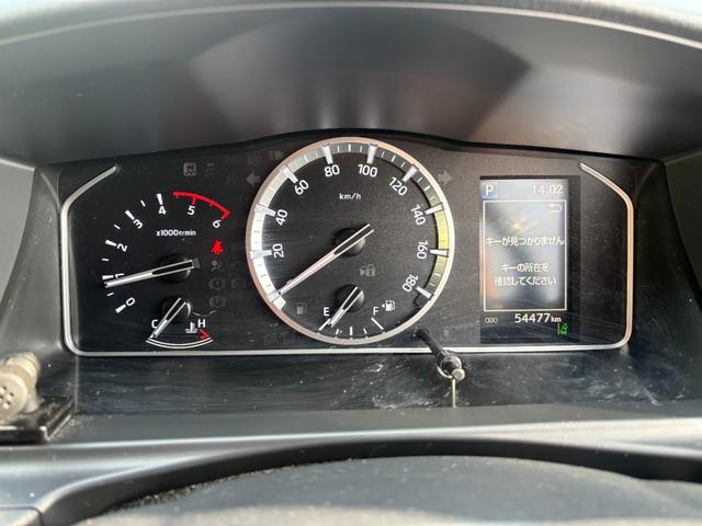 ハイエースバン スーパーＧＬ　ダークプライムＩＩ　ディーゼルターボ／アルパインフローティングナビ／フルセグＴＶ／パノラミックビューモニター／セーフティーセンス／両側パワスラ／デジタルインナーミラー／ベッドキット／ハーフレザーシート／スマートキー２本（13枚目）