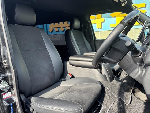 ハイエースバン スーパーＧＬ　ダークプライムＩＩ　ディーゼルターボ／アルパインフローティングナビ／フルセグＴＶ／パノラミックビューモニター／セーフティーセンス／両側パワスラ／デジタルインナーミラー／ベッドキット／ハーフレザーシート／スマートキー２本（30枚目）