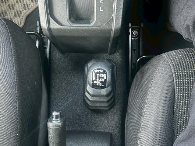 ジムニー ＸＣ　☆セーフティサポート／クルコン／ＬＥＤヘッド／シートヒーター☆カロッツェリアメモリーナビ（ＡＶＩＣ－ＲＬ８１１）／フルセグ／バックモニター／ＥＴＣ☆社外（リアラダー／ＬＥＤ付フロントグリル／ドラレコ）（21枚目）