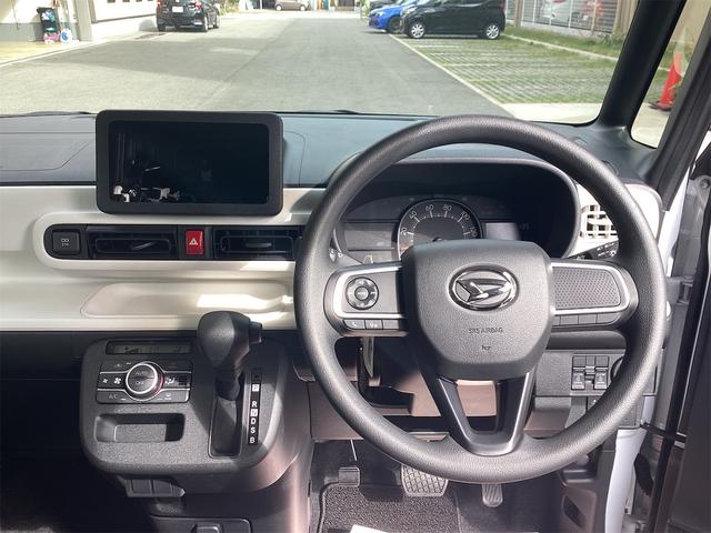 ムーヴキャンバス ストライプスＸ　バックカメラ　両側電動スライドドア　クリアランスソナー　衝突被害軽減システム　スマートキー　アイドリングストップ　電動格納ミラー　ベンチシート　ＣＶＴ　ＡＢＳ　ＥＳＣ　エアコン　パワーステアリング（12枚目）