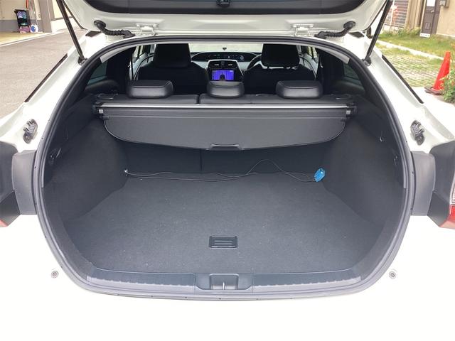 TOYOTA PRIUS A PREMIUM