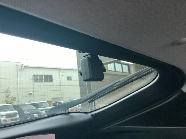 TOYOTA PRIUS A PREMIUM