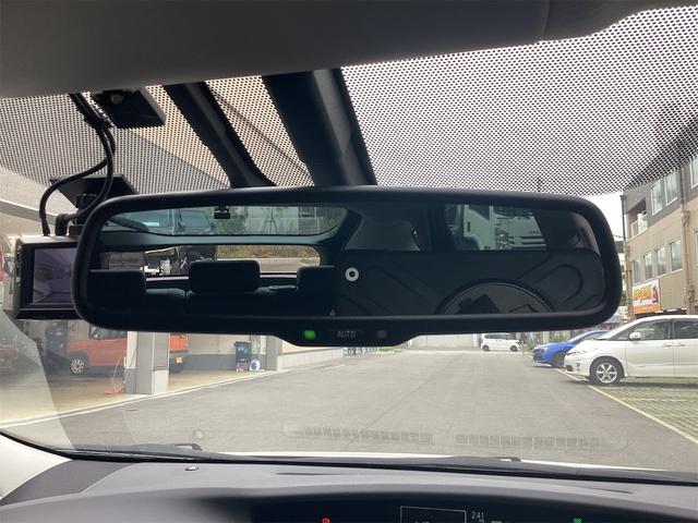 プリウス G ETC オートクルーズコントロール バックカメラ ナビ TV アルミホイール オートライト HID CVT スマートキー 電動格納ミラー 盗難防止システム USB(44枚目)