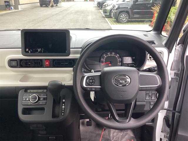 ムーヴキャンバス ストライプスＸ　バックカメラ　両側電動スライドドア　クリアランスソナー　衝突被害軽減システム　オートライト　スマートキー　アイドリングストップ　電動格納ミラー　ベンチシート　ＣＶＴ　ＥＳＣ　エアコン（9枚目）