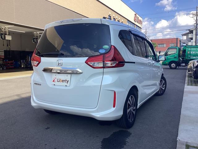 フリード G ETC バックカメラ ナビ TV 両側スライド・片側電動 スマートキー アイドリングストップ 電動格納ミラー 3列シート CVT アルミホイール USB ミュージックプレイヤー接続可(5枚目)