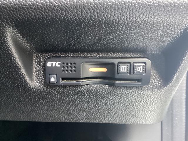 フリード G ETC バックカメラ ナビ TV 両側スライド・片側電動 スマートキー アイドリングストップ 電動格納ミラー 3列シート CVT アルミホイール USB ミュージックプレイヤー接続可(10枚目)