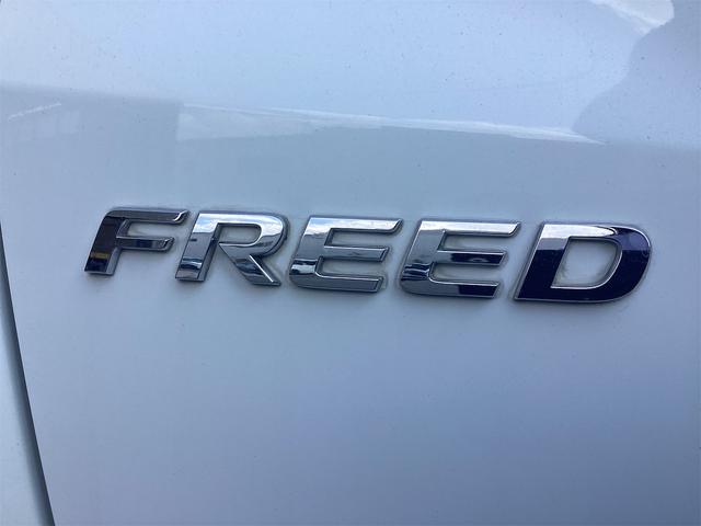 フリード G ETC バックカメラ ナビ TV 両側スライド・片側電動 スマートキー アイドリングストップ 電動格納ミラー 3列シート CVT アルミホイール USB ミュージックプレイヤー接続可(30枚目)