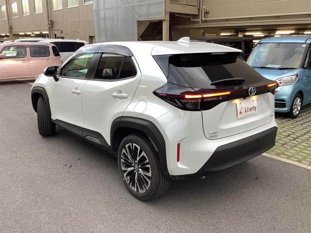 ヤリスクロス ハイブリッドZ 全周囲カメラ クリアランスソナー オートクルーズコントロール レーンアシスト 衝突被害軽減システム ナビ TV オートマチックハイビーム オートライト LEDヘッドランプ(9枚目)