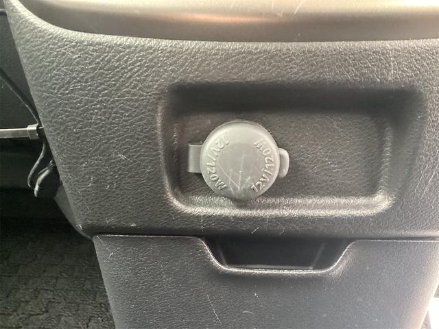 ソリオバンディット Ｆリミテッド　ＥＴＣ　バックカメラ　ナビ　ＴＶ　オートクルーズコントロール　レーンアシスト　衝突被害軽減システム　両側電動スライドドア　オートライト　ＬＥＤヘッドランプ　スマートキー　アイドリングストップ（43枚目）