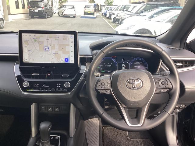 カローラクロス ハイブリッド　Ｚ　ディスプレイオーディオ　バックカメラ　オートクルーズコントロール　レーンアシスト　衝突被害軽減システム　ＴＶ　オートマチックハイビーム　ＬＥＤヘッドランプ　ヘッドライトウォッシャー　電動リアゲート（5枚目）