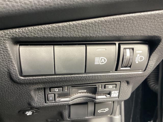 カローラクロス ハイブリッド　Ｚ　ディスプレイオーディオ　バックカメラ　オートクルーズコントロール　レーンアシスト　衝突被害軽減システム　ＴＶ　オートマチックハイビーム　ＬＥＤヘッドランプ　ヘッドライトウォッシャー　電動リアゲート（13枚目）