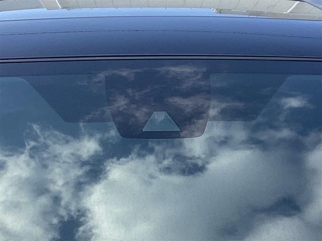 RAV4 X ETC バックカメラ クリアランスソナー オートクルーズコントロール レーンアシスト 衝突被害軽減システム サンルーフ ナビ TV オートマチックハイビーム オートライト LEDヘッドランプ(31枚目)