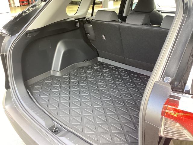RAV4 X ETC バックカメラ クリアランスソナー オートクルーズコントロール レーンアシスト 衝突被害軽減システム サンルーフ ナビ TV オートマチックハイビーム オートライト LEDヘッドランプ(32枚目)