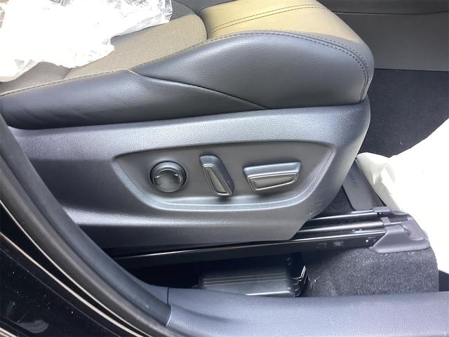 カローラクロス ハイブリッド Z バックカメラ クリアランスソナー オートクルーズコントロール レーンアシスト パワーシート 衝突被害軽減システム サンルーフ ナビ TV オートマチックハイビーム LEDヘッドランプ(47枚目)