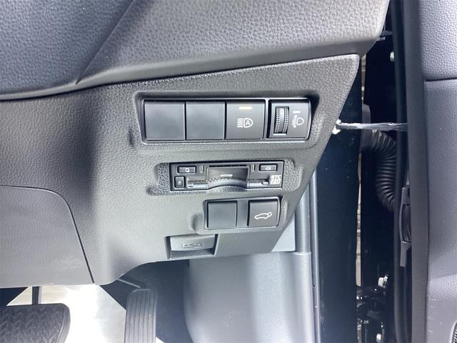 カローラクロス ハイブリッド Z バックカメラ クリアランスソナー オートクルーズコントロール レーンアシスト パワーシート 衝突被害軽減システム サンルーフ ナビ TV オートマチックハイビーム LEDヘッドランプ(57枚目)