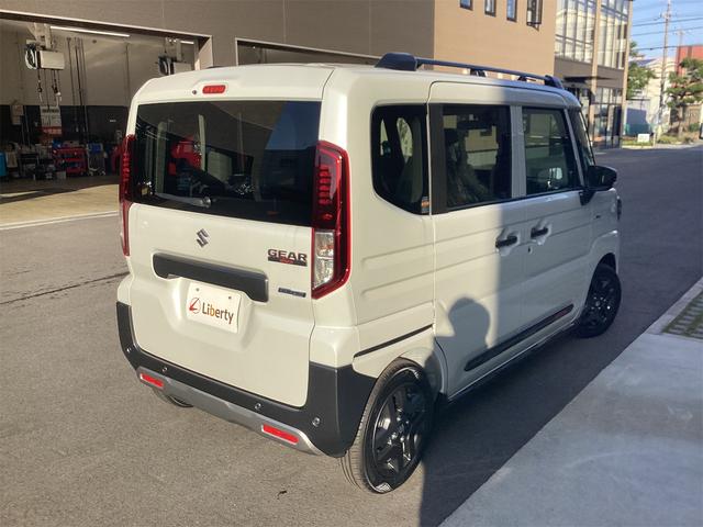 スペーシアギア ハイブリッドＸＺ　両側電動スライドドア　オートクルーズコントロール　オートライト　スマートキー　アイドリングストップ　電動格納ミラー　シートヒーター　ＣＶＴ　ＥＳＣ　オットマン　ルーフレール　アルミホイール　エアコン（19枚目）