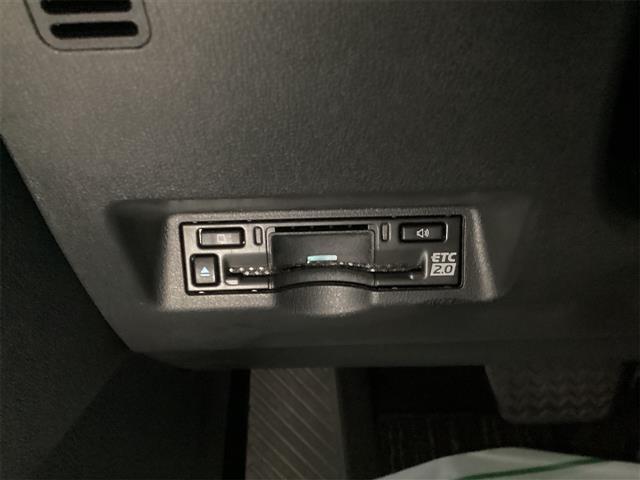 トヨタ アルファードハイブリッド 12枚目