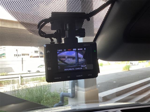 トヨタ アルファードハイブリッド 13枚目