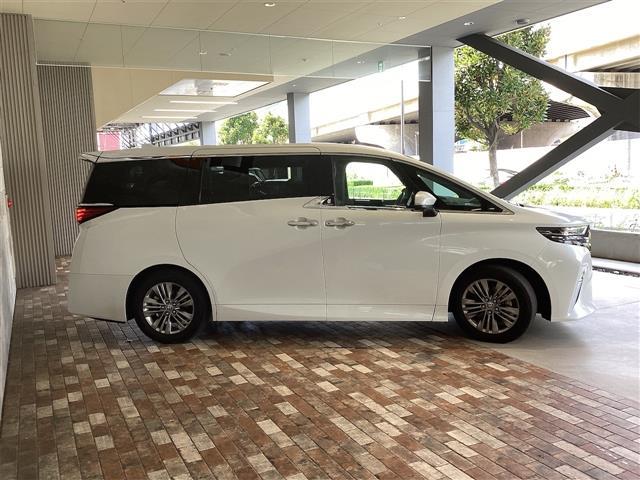 トヨタ アルファードハイブリッド 17枚目