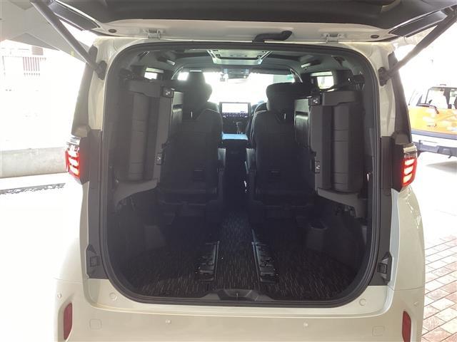 トヨタ アルファードハイブリッド 21枚目