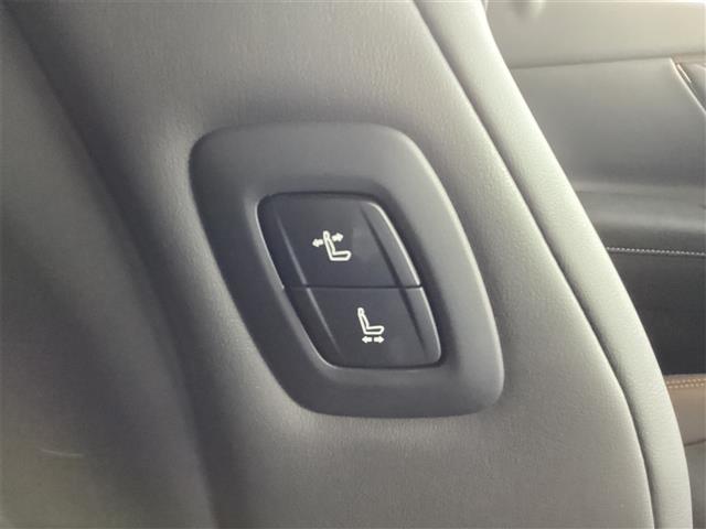 トヨタ アルファードハイブリッド 26枚目