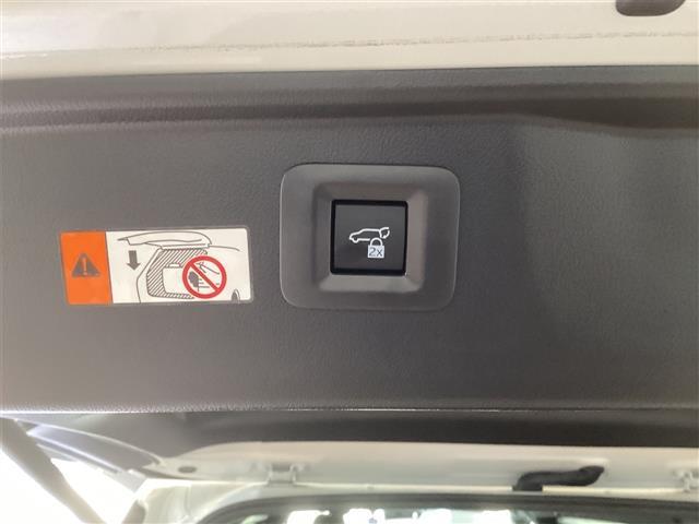 トヨタ アルファードハイブリッド 33枚目