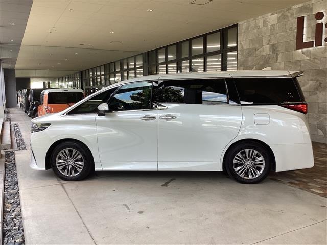 トヨタ アルファードハイブリッド 36枚目