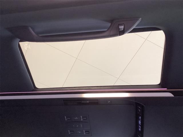 トヨタ アルファードハイブリッド 37枚目