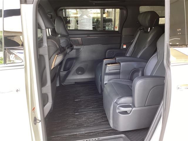 トヨタ アルファードハイブリッド 44枚目