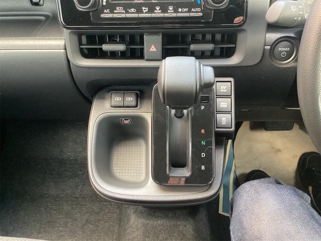 シエンタ ハイブリッドX クリアランスソナー オートクルーズコントロール レーンアシスト 衝突被害軽減システム 両側スライド・片側電動 オートマチックハイビーム オートライト LEDヘッドランプ スマートキー 電動格納ミラー(10枚目)