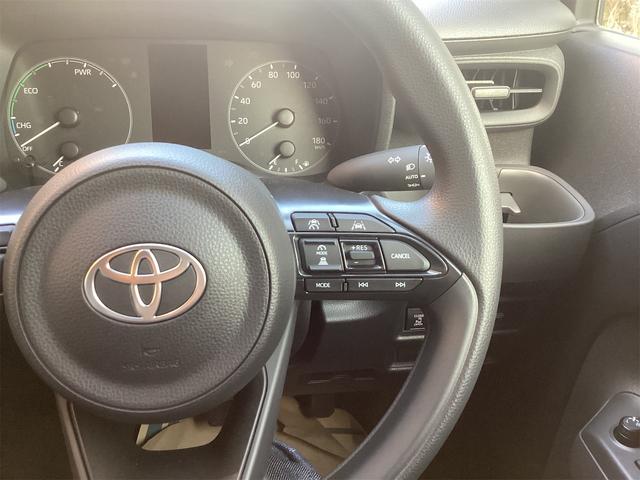 シエンタ ハイブリッドX クリアランスソナー オートクルーズコントロール レーンアシスト 衝突被害軽減システム 両側スライド・片側電動 オートマチックハイビーム オートライト LEDヘッドランプ スマートキー 電動格納ミラー(13枚目)