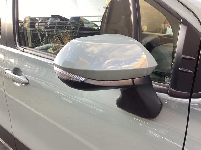 シエンタ ハイブリッドX クリアランスソナー オートクルーズコントロール レーンアシスト 衝突被害軽減システム 両側スライド・片側電動 オートマチックハイビーム オートライト LEDヘッドランプ スマートキー 電動格納ミラー(25枚目)