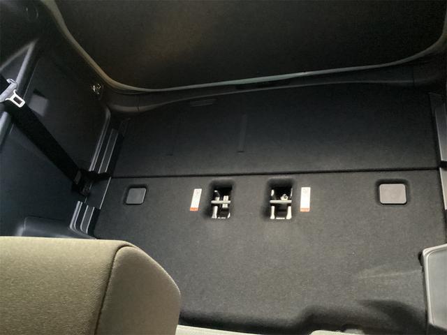 シエンタ ハイブリッドX クリアランスソナー オートクルーズコントロール レーンアシスト 衝突被害軽減システム 両側スライド・片側電動 オートマチックハイビーム オートライト LEDヘッドランプ スマートキー 電動格納ミラー(33枚目)