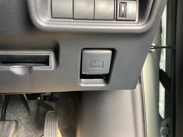 シエンタ ハイブリッドX クリアランスソナー オートクルーズコントロール レーンアシスト 衝突被害軽減システム 両側スライド・片側電動 オートマチックハイビーム オートライト LEDヘッドランプ スマートキー 電動格納ミラー(38枚目)